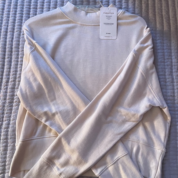 Fabletics Tops - Fabletics lightweight sweater